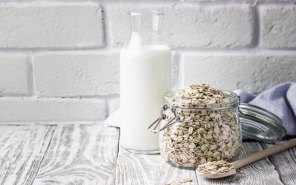 types of milk - oat milk