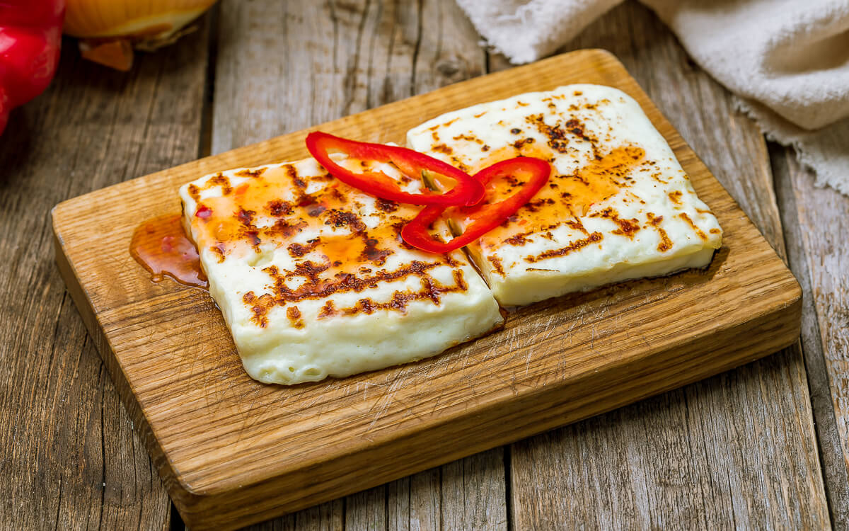 9 High-Fat, Low-Carb Cheeses for Keto Dieters - Halloumi Cheese