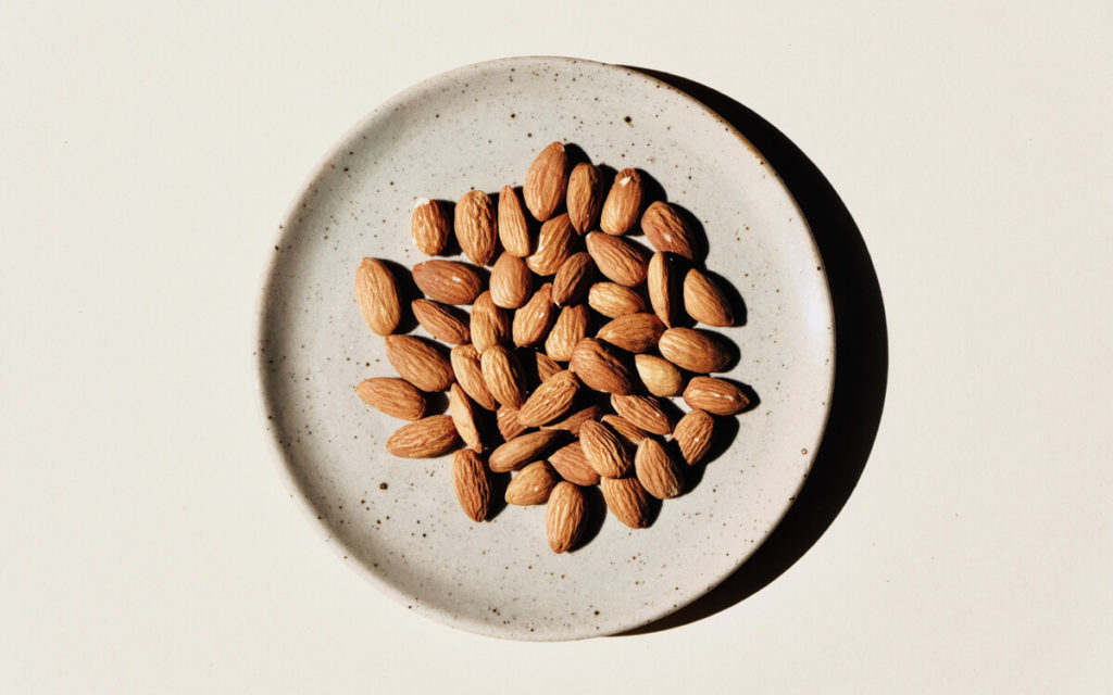 Almonds on a plate for the keto diet